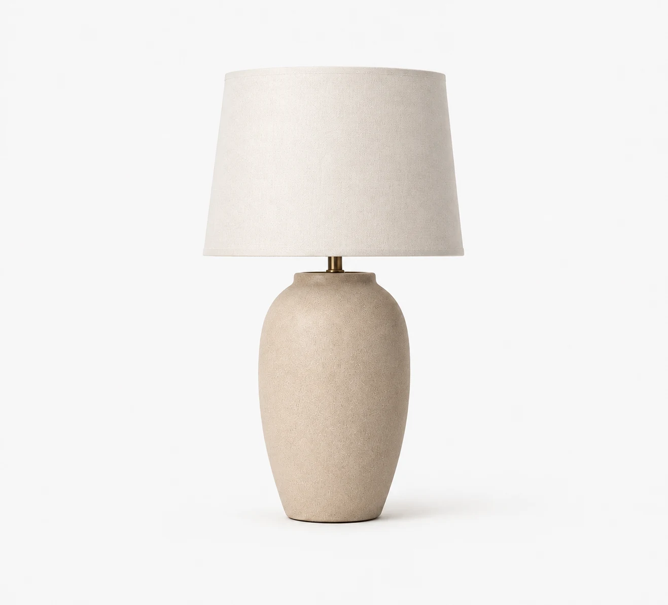 Basic product photo of a table lamp